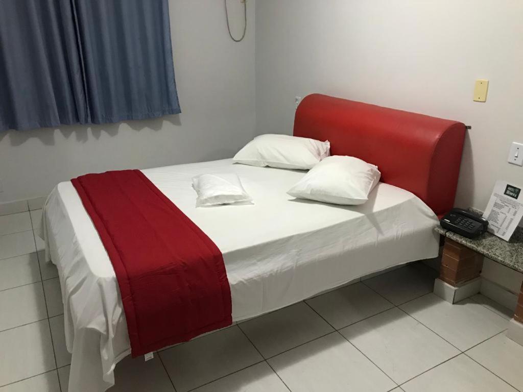 Hotel Oliveira Goiânia Exteriör bild